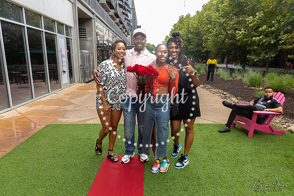 J&SProp077